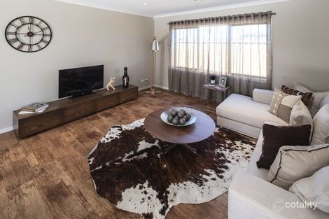 Property photo of 9 Putter Road Cranbourne VIC 3977
