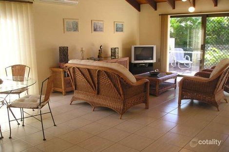Property photo of 8 Pebble Beach Drive Runaway Bay QLD 4216