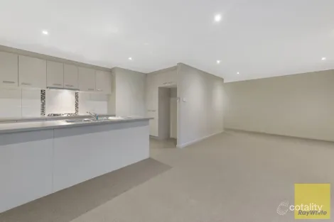 Property photo of 7/181 Riversdale Drive Tarneit VIC 3029