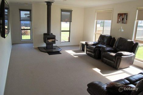 Property photo of 3 Walker Street Dalyston VIC 3992