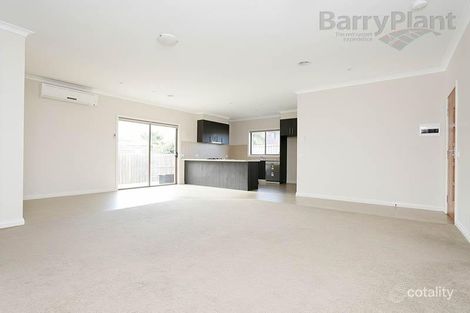 Property photo of 3/3 Borrowdale Road Harkness VIC 3337
