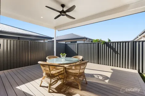 Property photo of 22/75 Highgrove Drive Highfields QLD 4352