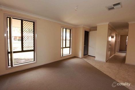 Property photo of 4 Mangini Court Boulder WA 6432