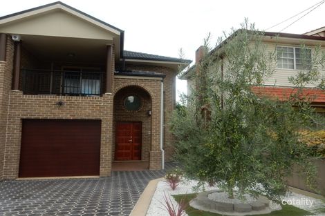 11a Cowl St, Greenacre, NSW 2190