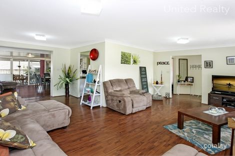 Property photo of 5 Gladstone Close West Hoxton NSW 2171