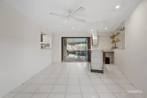 Property photo of 20 Pappas Way Carrara QLD 4211