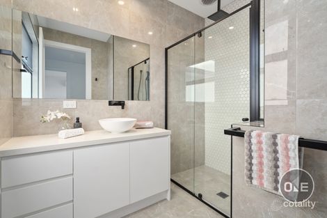 Property photo of 2/7 Farleigh Avenue Burwood VIC 3125
