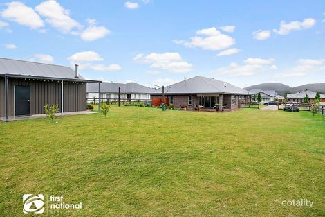 Property photo of 62 Challoner Rise Renwick NSW 2575