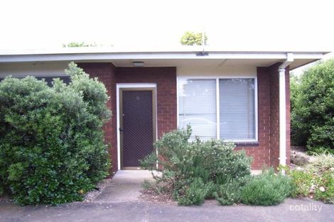 1/17 Everett Cl, Herne Hill, VIC 3218