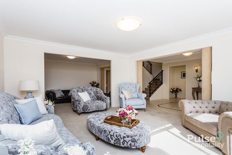 Property photo of 7 Delphi Court Rossmoyne WA 6148