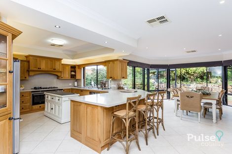 Property photo of 7 Delphi Court Rossmoyne WA 6148