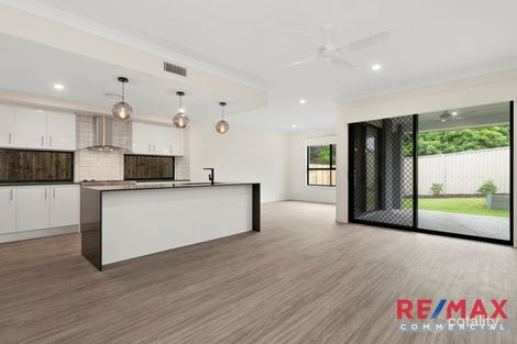 2/81 Whiting St, Labrador, QLD 4215