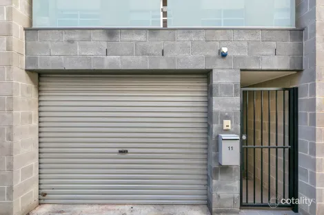 Property photo of 11 Vicars Lane Adelaide SA 5000