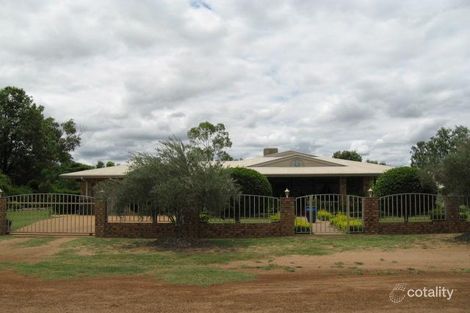 12 Andrews Rd, Emerald, QLD 4720