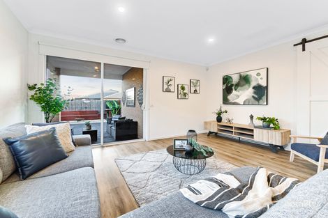 Property photo of 90 Hummingbird Drive Botanic Ridge VIC 3977