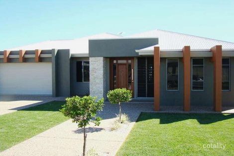 27 Saville St, Emerald, QLD 4720