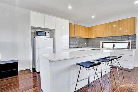 Property photo of 4/29 Collier Court Strathmore Heights VIC 3041