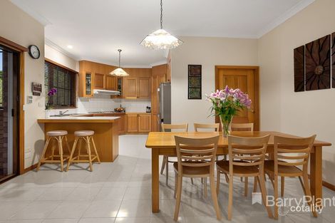 Property photo of 6 Upland Court Eltham North VIC 3095