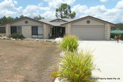 95 Fairway Dr, Kensington Grove, QLD 4341