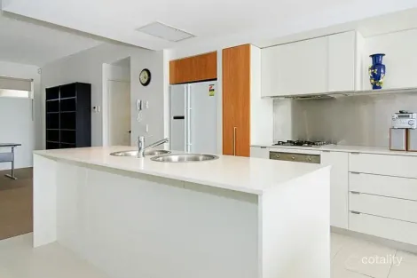 Property photo of 1799/1 Rialto Quay Drive Hope Island QLD 4212