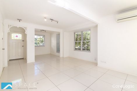 Property photo of 2/30A Central Avenue Paddington QLD 4064