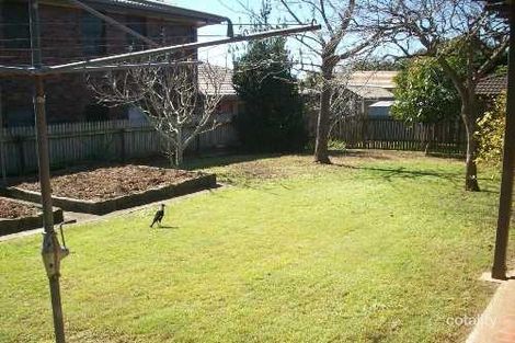 4 Taronne St, Carindale, QLD 4152