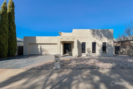 Property photo of 13 Village Way Swan Hill VIC 3585