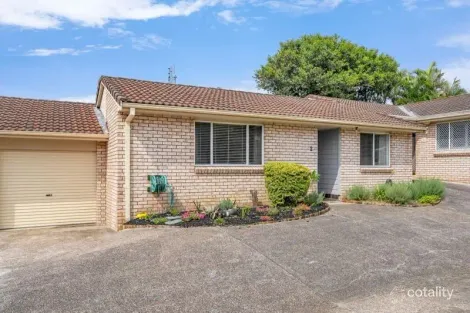 Property photo of 2/14-16 Ocean View Road Gorokan NSW 2263