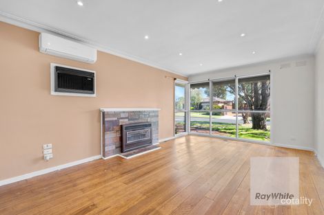 Property photo of 19 Wallara Crescent Bundoora VIC 3083