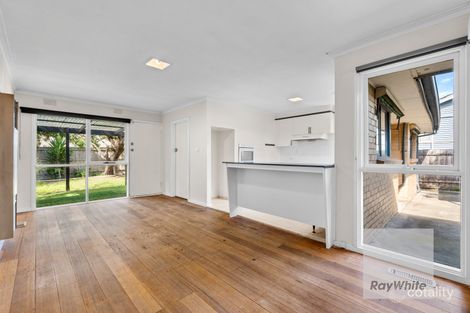 Property photo of 19 Wallara Crescent Bundoora VIC 3083