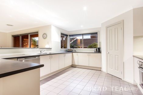Property photo of 10 Nicola Court Keilor East VIC 3033