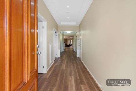 Property photo of 21 Breakwater Crescent Point Cook VIC 3030