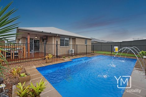 17 Haslewood Cres, Meridan Plains, QLD 4551