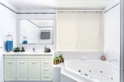 Property photo of 20 Fairway Place Narellan NSW 2567