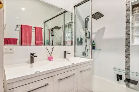 Property photo of 11 Crisp Road Elizabeth Downs SA 5113