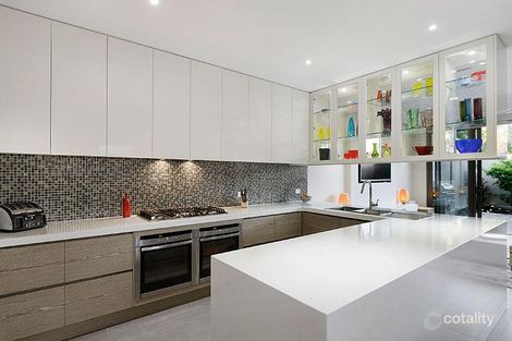 Property photo of 22 Dublin Avenue Strathmore VIC 3041