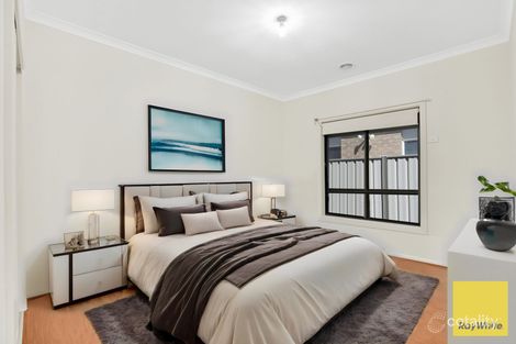 Property photo of 13 Connor Drive Burnside Heights VIC 3023