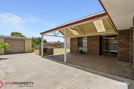 Property photo of 33 Grebe Street Stirling WA 6021