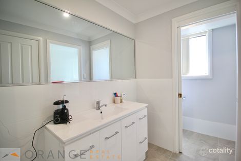 Property photo of 13 Olympic Drive Orange NSW 2800