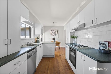 Property photo of 304 Waiora Road Macleod VIC 3085