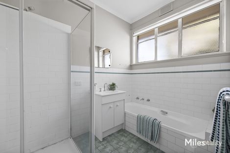 Property photo of 304 Waiora Road Macleod VIC 3085