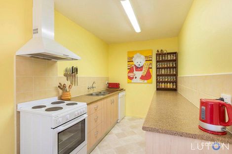 Property photo of 10 Waterfield Place Charnwood ACT 2615