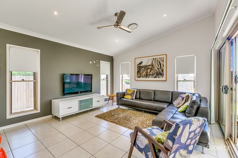 Property photo of 1 Hoskins Drive Wellington Point QLD 4160