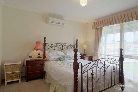 Property photo of 36 One Chain Road Somerville VIC 3912