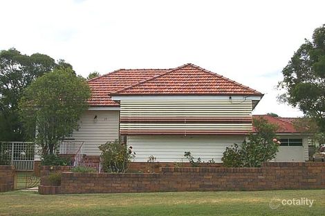 39 Easton St, Silkstone, QLD 4304