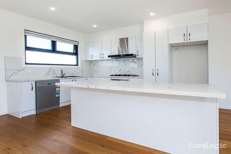 Property photo of 2/3 Banool Quadrant Doncaster East VIC 3109