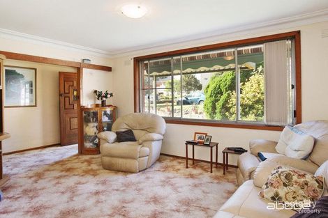 Property photo of 23 Dents Place Gymea Bay NSW 2227