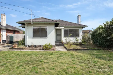 2 Forest Dr, Frankston North, VIC 3200