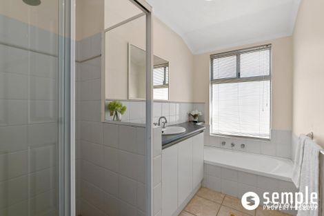 Property photo of 7/1 Cottrill Street Alfred Cove WA 6154