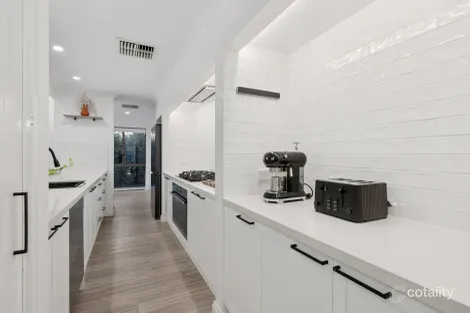 Property photo of 41 Stewart Way Noranda WA 6062